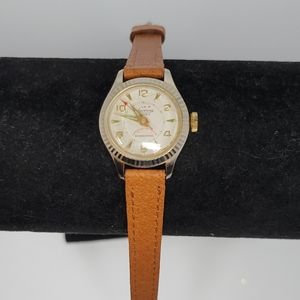 ▪︎Vtg Lucerne Sport Women's Watch
